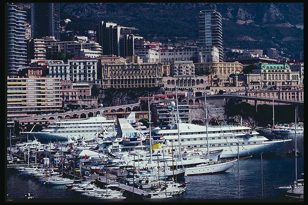 И это Монако (Monaco)