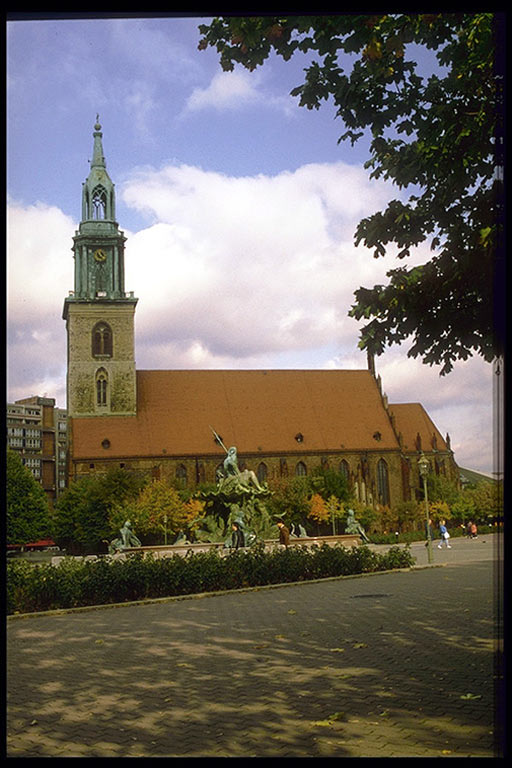И на этой фотографии Берлин (Berlin)