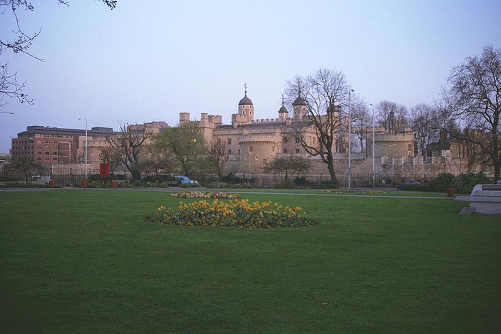 Тоже Лондон (London)