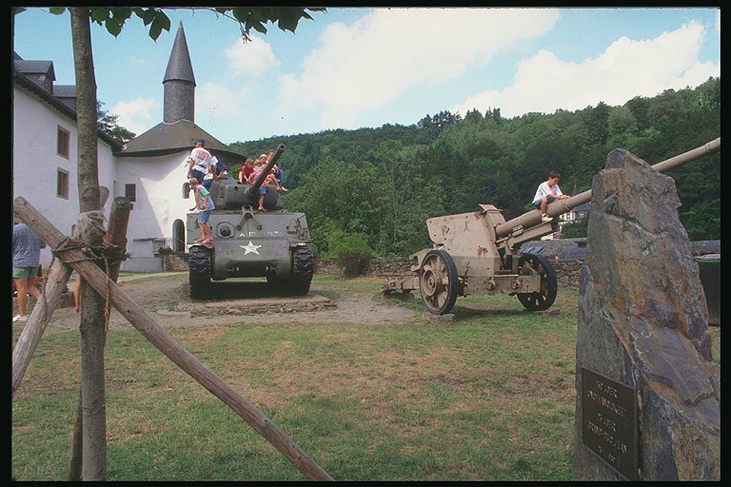 И тут Люксембург (Luxembourg)