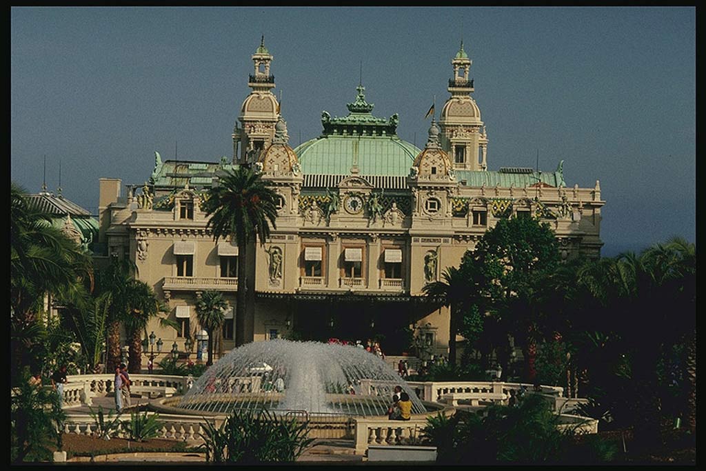 На фото Монако (Monaco)