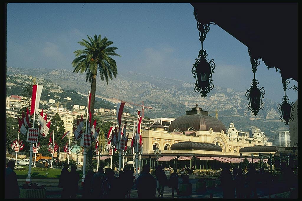 И здесь Монако (Monaco)