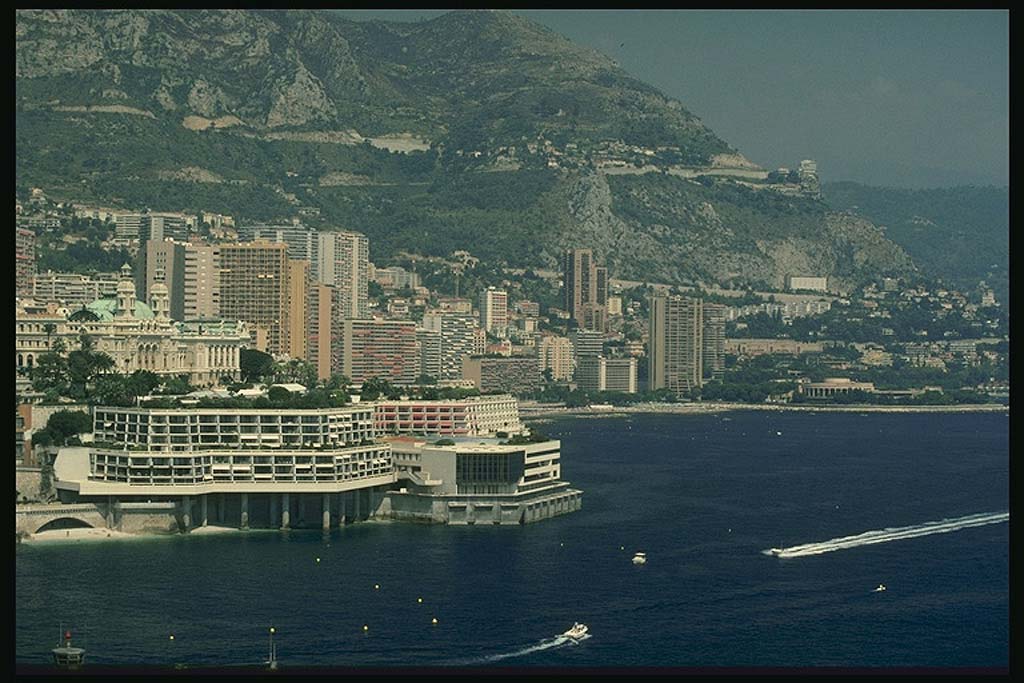 И тут Монако (Monaco)