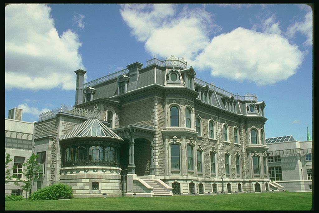 На фото Монреаль (Montreal)